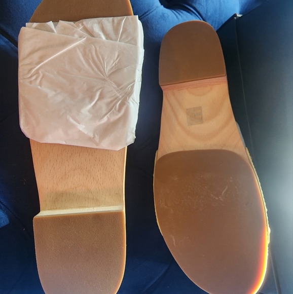 Coach gold Bleeker Metallic San - Picture 3 of 8